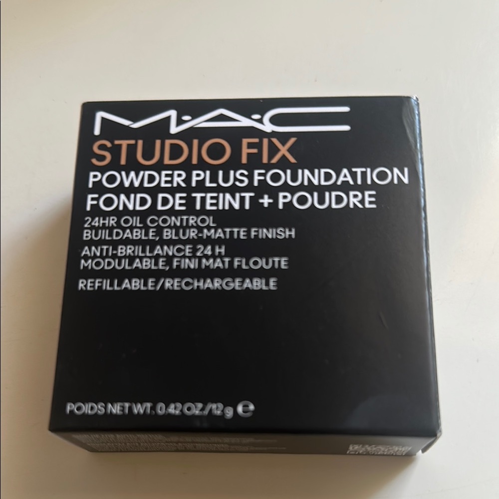 MAC Studio Fix Powder Plus Foundation NW25